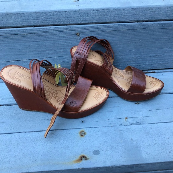 BORN ankle strap wedge 9/40.5 NEW - Picture 2 of 9